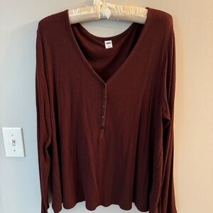Old Navy: Long-Sleeved Ribbed Henley Tee